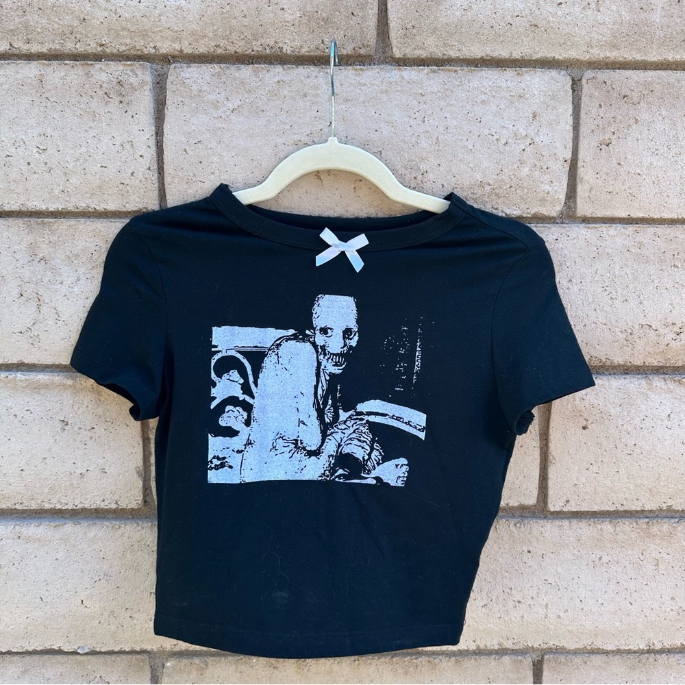 Black Graphic Crop Top